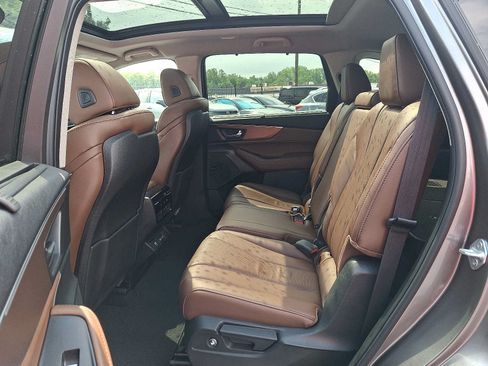 Used 2024 Acura MDX SH-AWD w/ Technology Package image 10