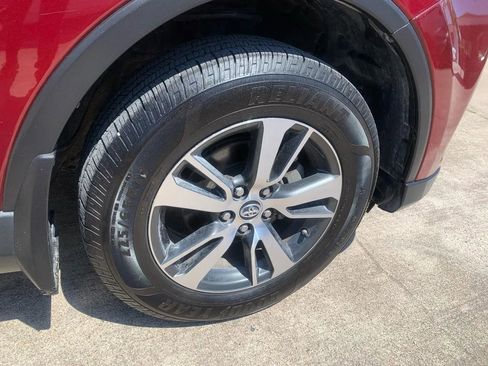 Used 2018 Toyota RAV4 XLE w/ Plus Extra Value Package FWD image 25