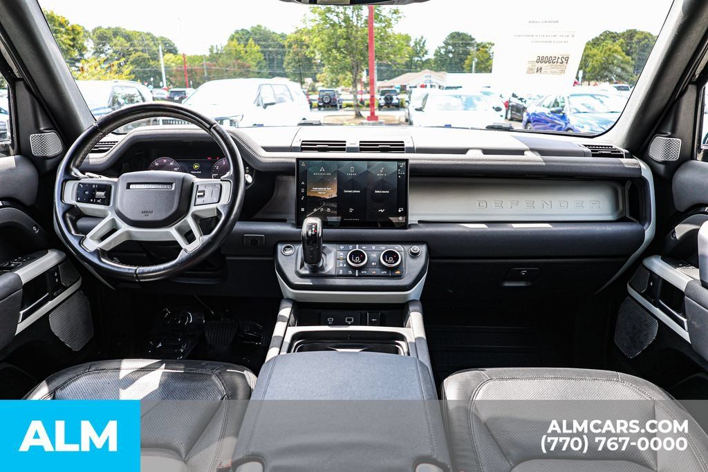Used 2023 Land Rover Defender 130 X-Dynamic SE AWD/4WD image 27