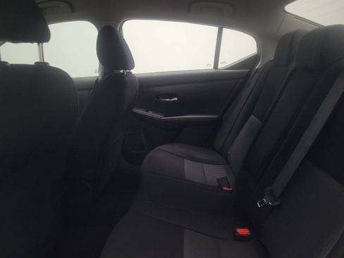 Used 2021 Nissan Sentra SV FWD image 18