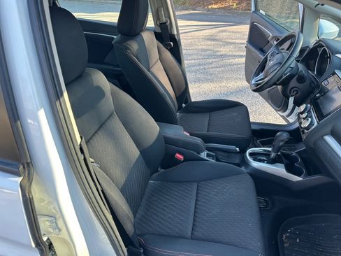 Used 2020 Honda Fit Sport image 31