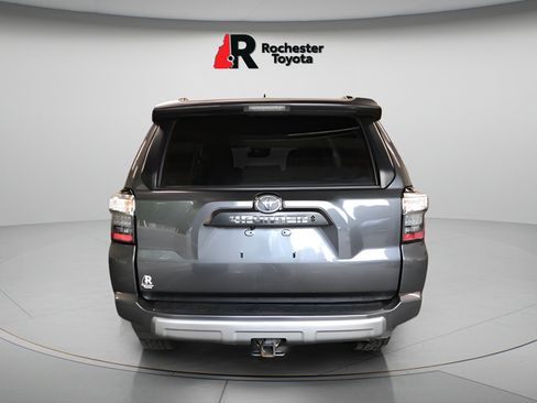 Certified 2022 Toyota 4Runner TRD Off-Road Premium AWD/4WD image 6