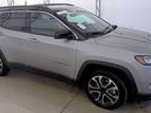 Certified 2023 Jeep Compass Limited AWD/4WD image 5