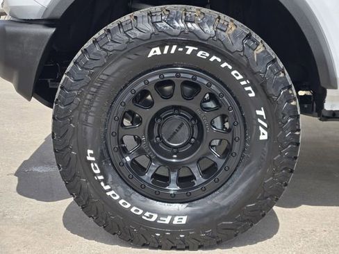 New 2025 Ford Bronco 4-Door AWD/4WD image 7