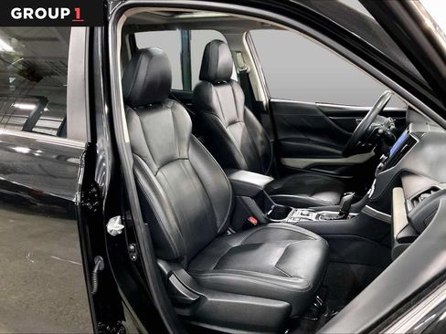 Used 2023 Subaru Forester Limited AWD/4WD image 9