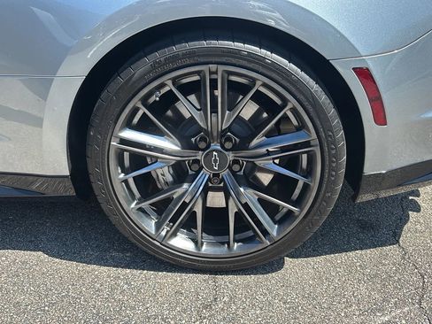 Used 2023 Chevrolet Camaro ZL1 RWD image 28