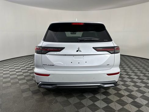 New 2026 Mitsubishi Outlander SE AWD/4WD image 6