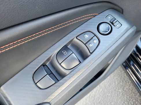Used 2022 Nissan Altima 2.5 SR w/ Midnight Edition Package FWD image 15