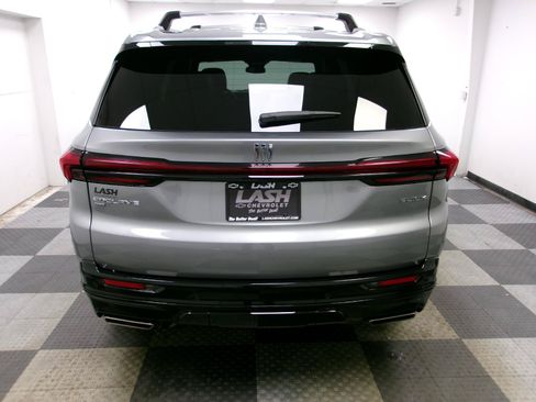 Used 2025 Buick Enclave Sport Touring w/ Power Package AWD/4WD image 12