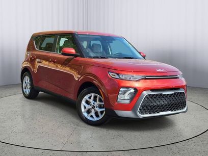 Certified 2022 Kia Soul LX w/ Technology Package
