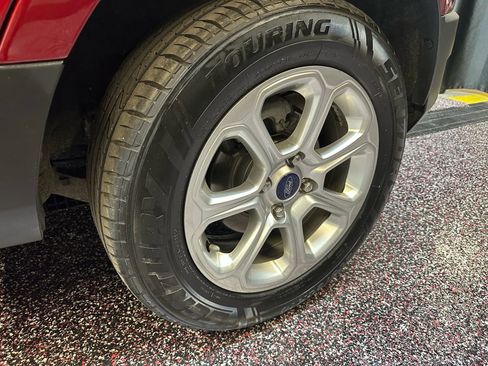 Used 2019 Ford EcoSport SE w/ SE Convenience Package image 34