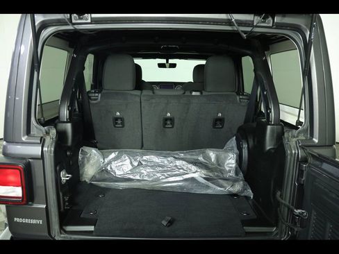 Used 2022 Jeep Wrangler Unlimited Sport w/ Sun And Sound Package image 11