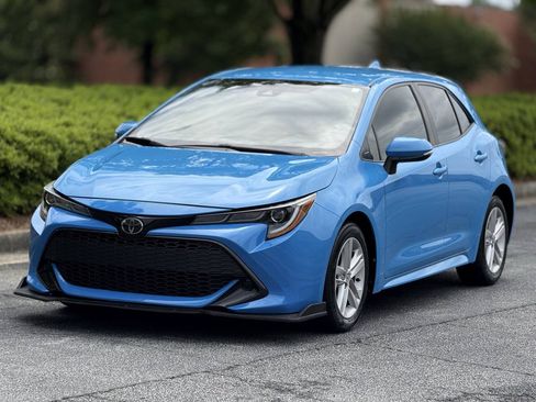 Used 2019 Toyota Corolla SE FWD image 2