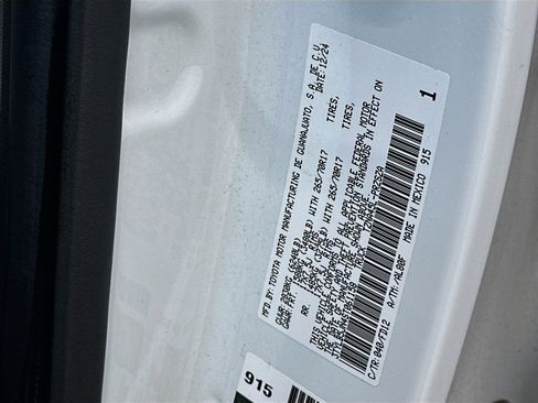 Used 2025 Toyota Tacoma TRD Off-Road image 12