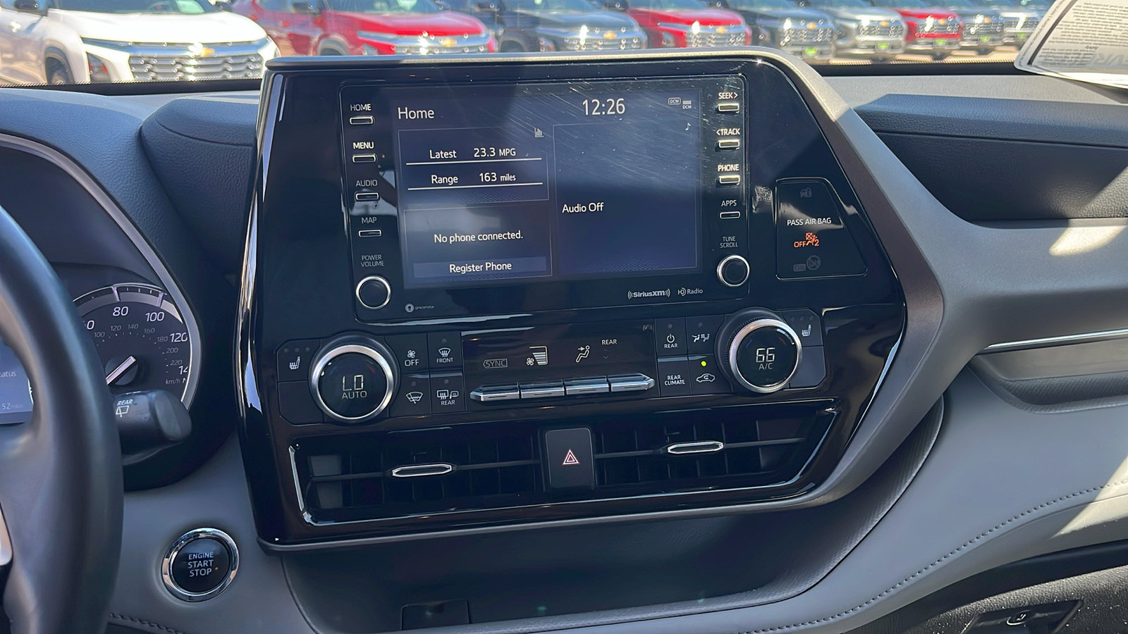 Used 2022 Toyota Highlander XLE FWD image 20