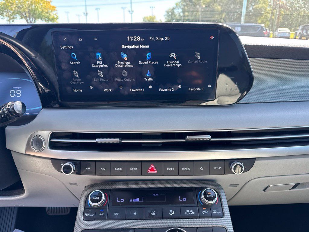 Used 2024 Hyundai Palisade SEL FWD image 7
