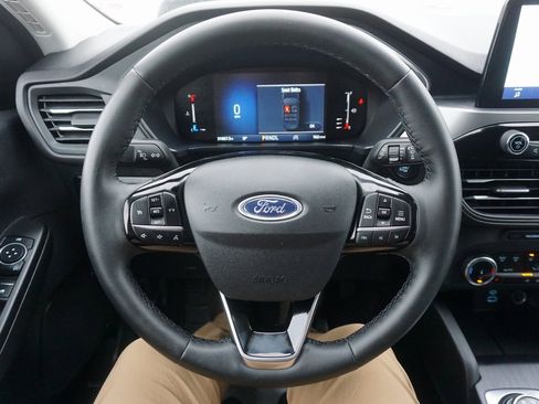 Used 2023 Ford Escape Active image 3