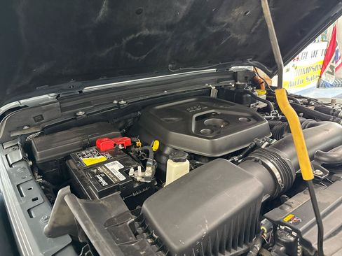 Used 2024 Jeep Wrangler Unlimited AWD/4WD image 59