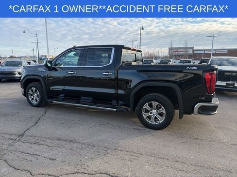 Used 2023 GMC Sierra 1500 SLT w/ SLT Convenience Package image 9