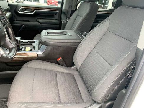 Certified 2022 Chevrolet Silverado 1500 RST AWD/4WD image 18