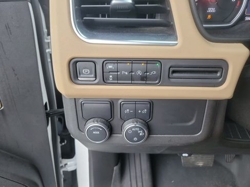 Used 2021 Chevrolet Tahoe Premier RWD image 22
