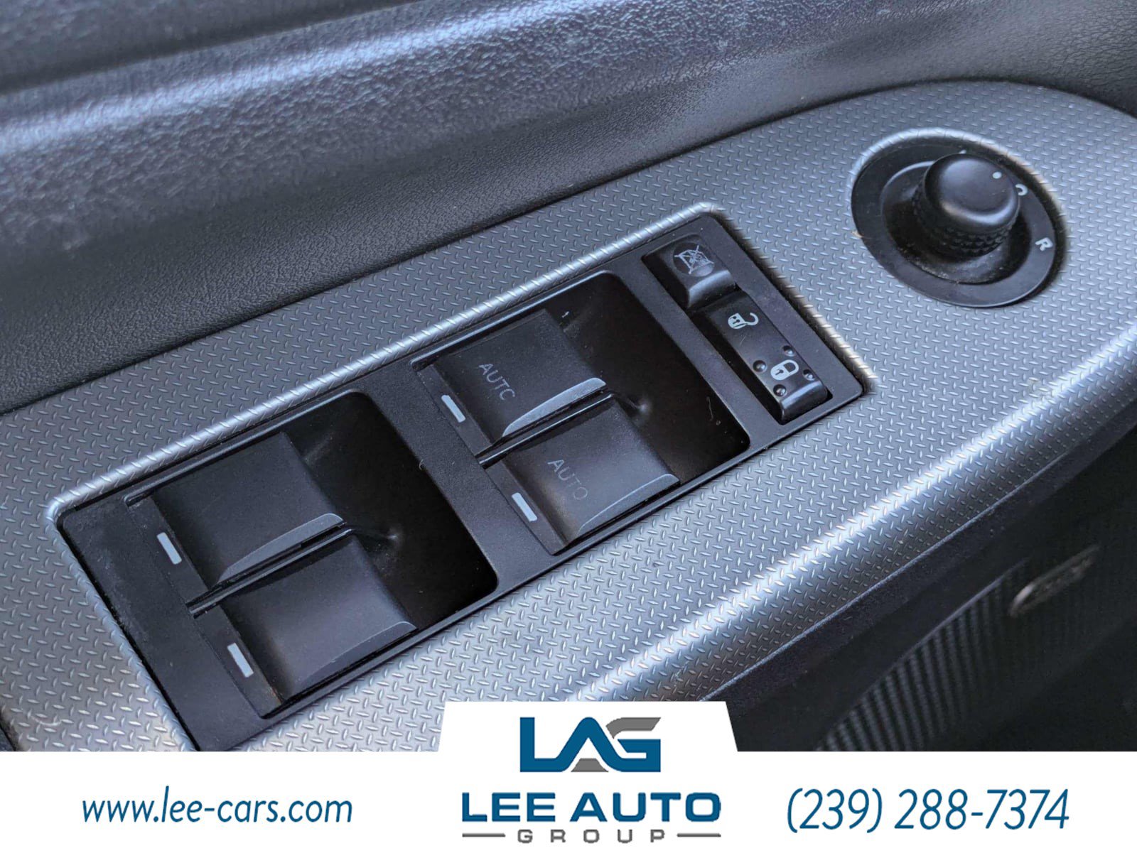Used 2008 Jeep Grand Cherokee Laredo AWD/4WD image 19