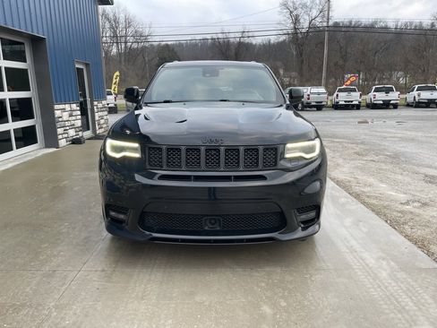 Used 2020 Jeep Grand Cherokee SRT image 2