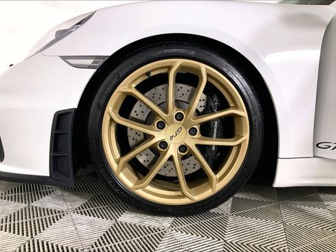Certified 2020 Porsche 718 Cayman GT4 RWD image 22
