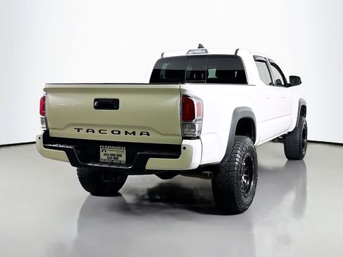 Used 2023 Toyota Tacoma TRD Off-Road w/ Technology Package AWD/4WD image 8