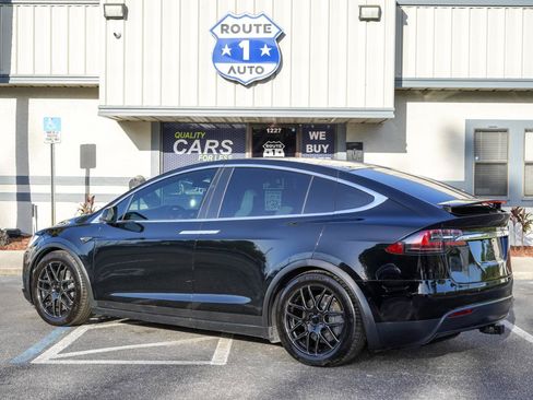 Used 2017 Tesla Model X 75D AWD/4WD image 3