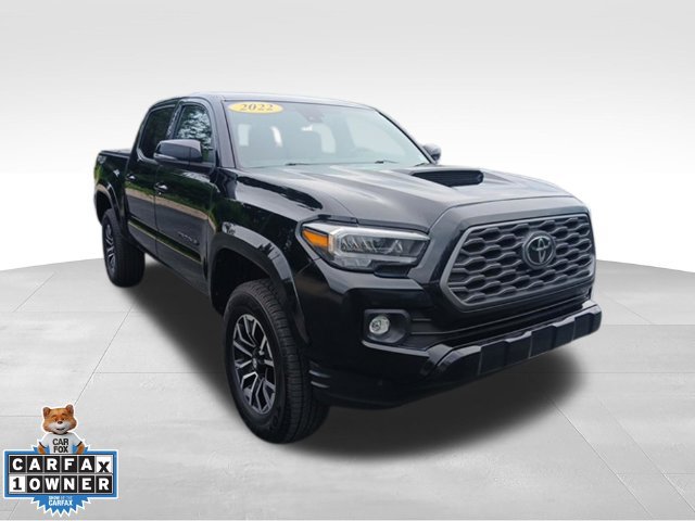 Used 2022 Toyota Tacoma TRD Sport w/ TRD Premium Sport Package AWD/4WD image 10
