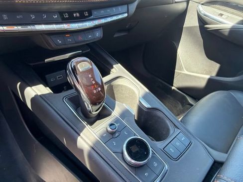 Used 2022 Cadillac XT4 Sport w/ Cold Weather Package AWD/4WD image 27
