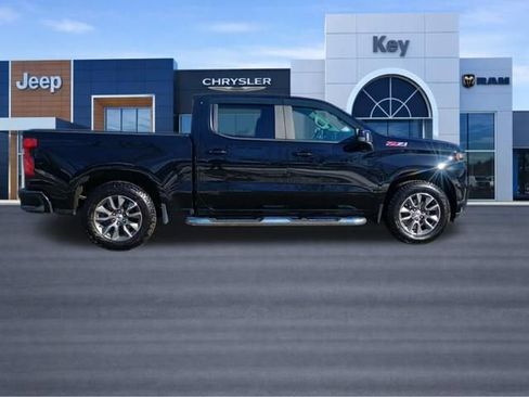 Used 2019 Chevrolet Silverado 1500 RST image 7
