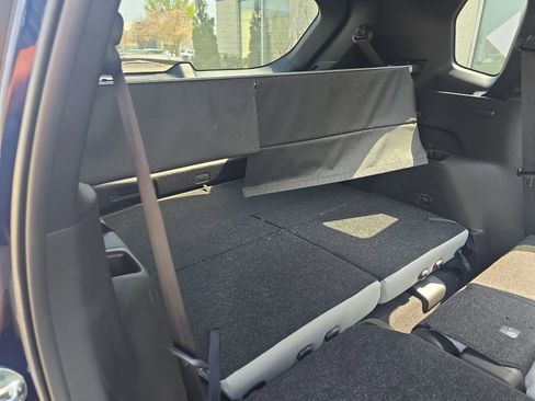 Used 2025 Mitsubishi Outlander SE image 13