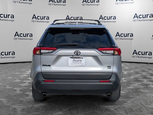 Used 2020 Toyota RAV4 LE image 6