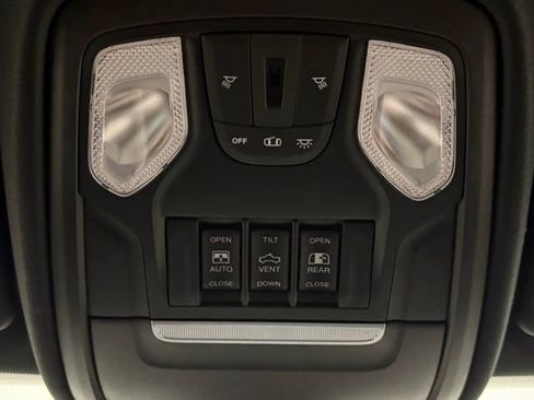 Used 2021 RAM 1500 Big Horn image 33