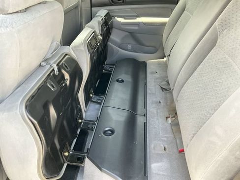 Used 2005 Toyota Tacoma 4x4 Double Cab image 28