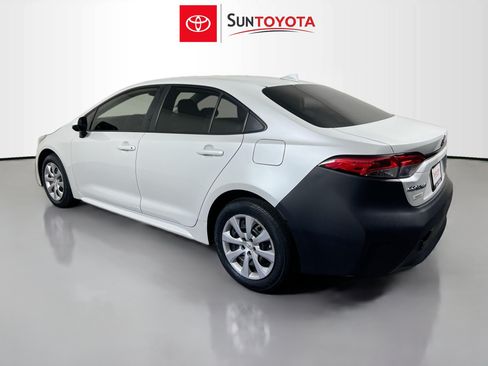 Used 2024 Toyota Corolla LE FWD image 5