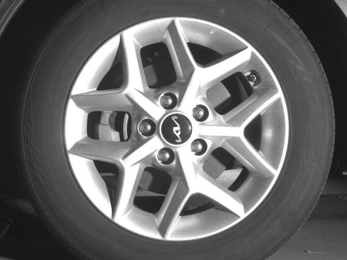 Used 2025 Kia Soul LX w/ LX Technology Package FWD image 12