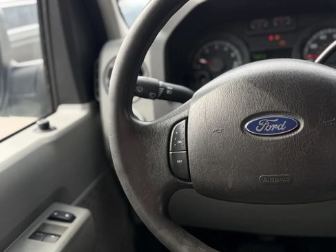 Used 2009 Ford E-350 and Econoline 350 XLT RWD image 20
