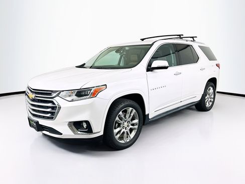 Used 2018 Chevrolet Traverse High Country image 3