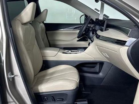 Certified 2023 INFINITI QX60 Luxe image 30