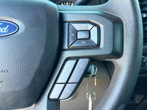 Used 2020 Ford F150 XLT image 34