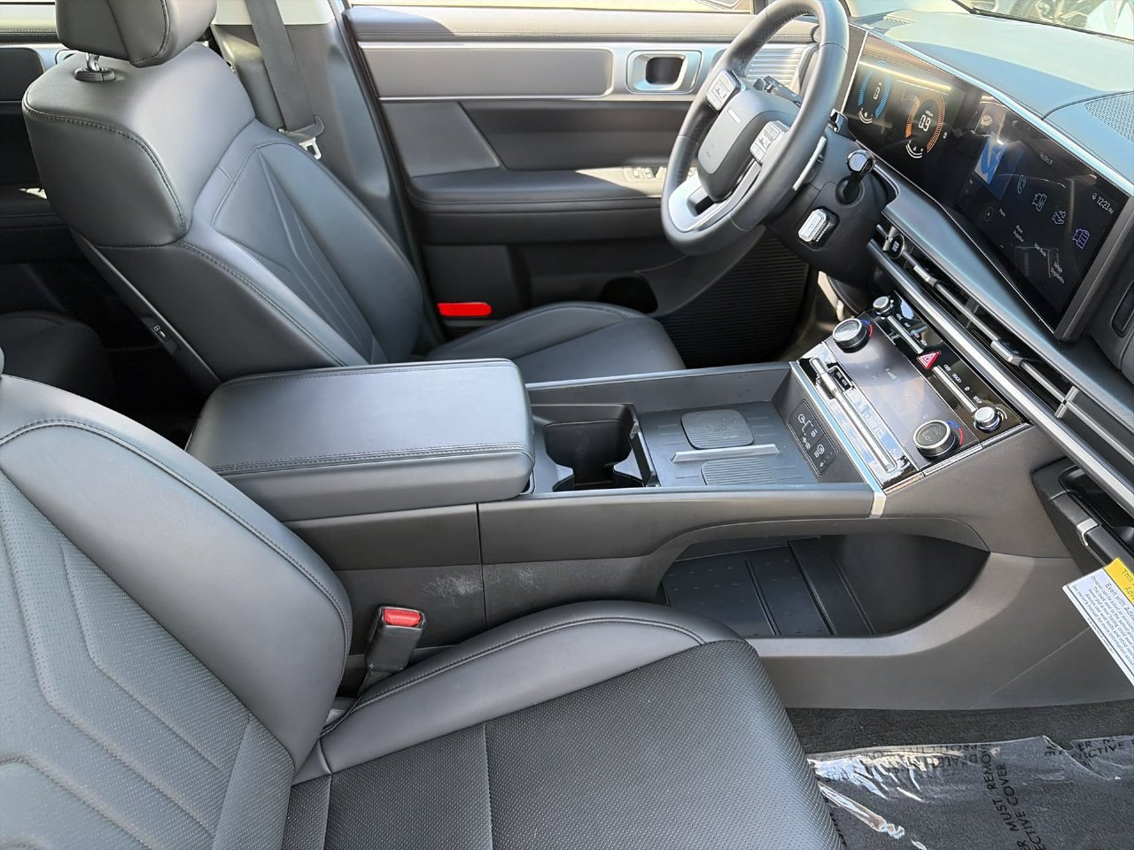 Certified 2025 Hyundai Santa Fe SEL FWD image 11