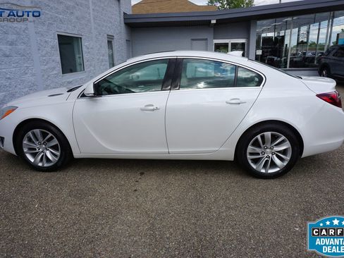 Used 2016 Buick Regal Premium w/ Driver Confidence Package #2 FWD image 13