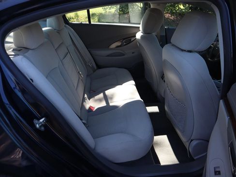 Used 2010 Buick LaCrosse CX FWD image 18