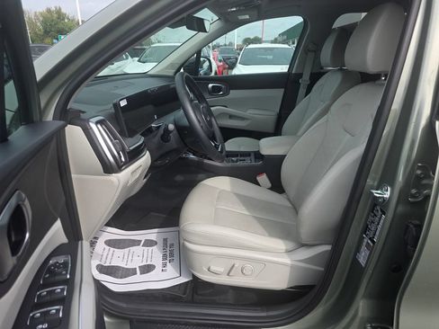 Used 2025 Kia Sorento X-Line EX AWD/4WD image 9