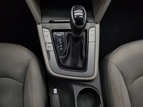 Used 2018 Hyundai Elantra Value Edition image 26