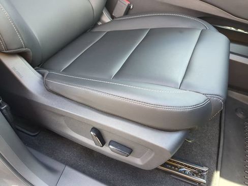 Used 2025 Nissan Murano SV FWD image 36