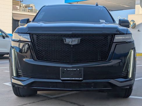 Certified 2023 Cadillac Escalade Sport Platinum AWD/4WD image 5